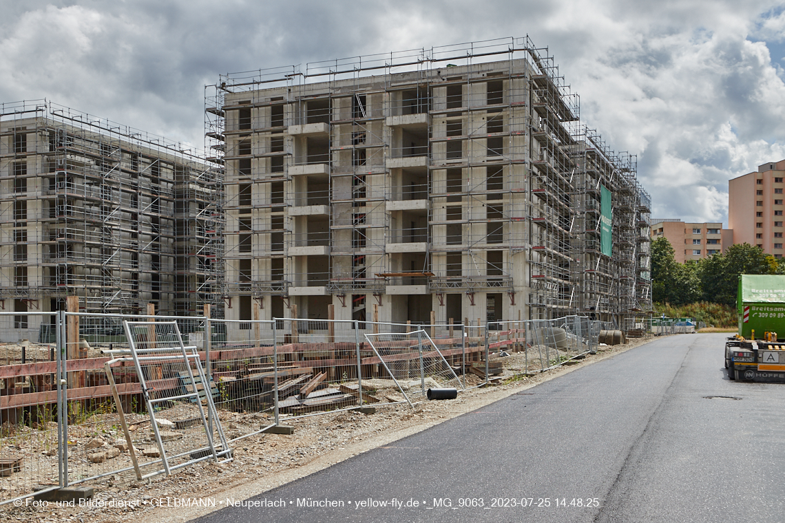 25.07.2023 - Rundgang im Alexisquartier in Neuperlach